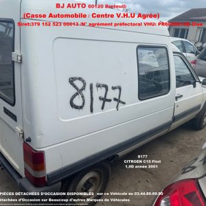 Véhicule mis en destruction pour pièces détachées 8177