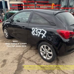 Véhicule mis en destruction pour pièces détachées 8377