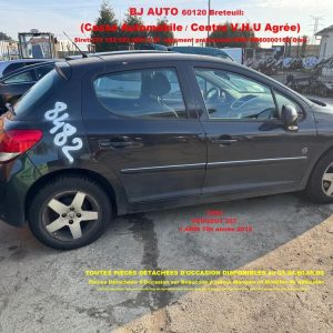 Véhicule mis en destruction pour pièces détachées 8482