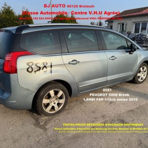 Véhicule mis en destruction pour pièces détachées 8581