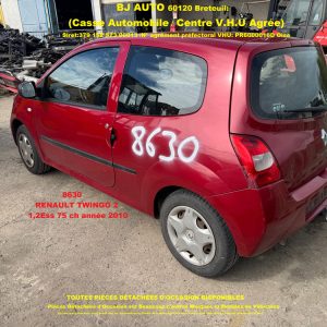 Véhicule mis en destruction pour pièces détachées 8630