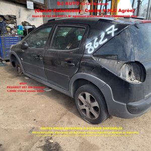 Véhicule mis en destruction pour pièces détachées 8627