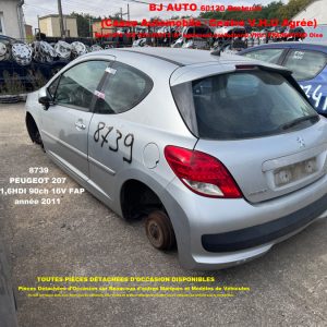 Véhicule mis en destruction pour pièces détachées 8739